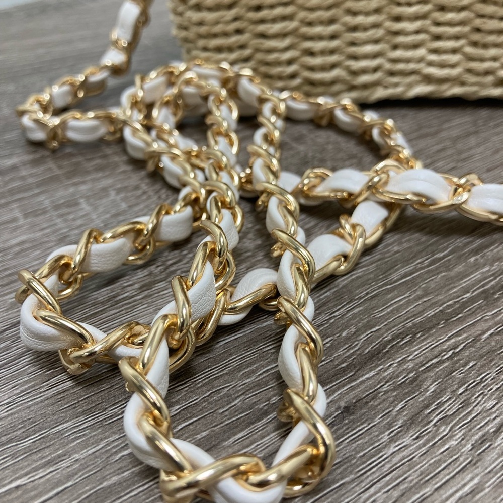Natural/Ivory Sift Straw Purse w/Chain - Picture 2 of 16